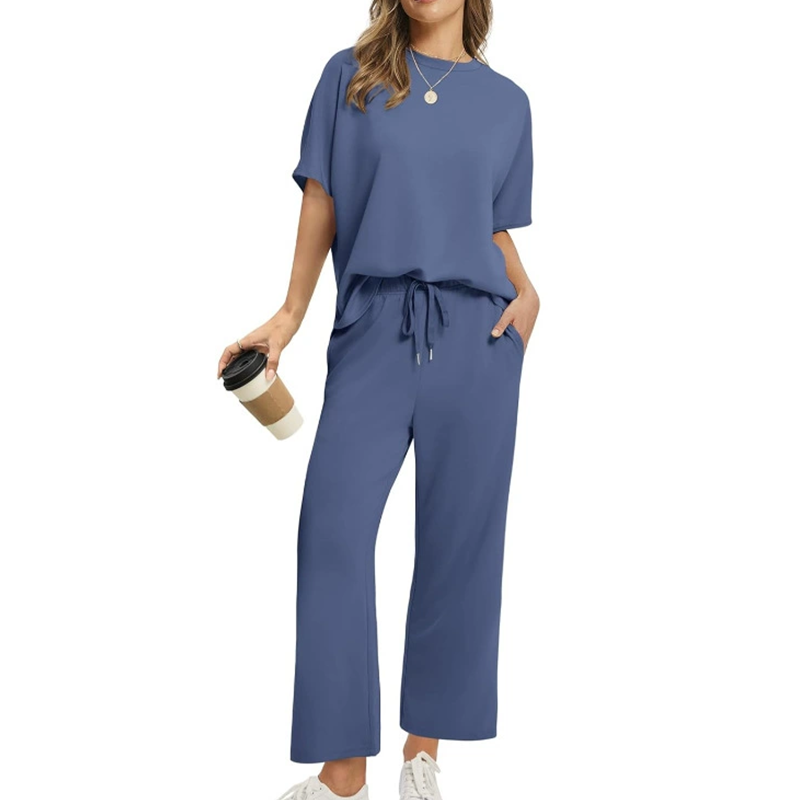 Sarah Lounge Set – Women’s Casual Two-Piece with Drawstring Waist & Slim Ankle Pants