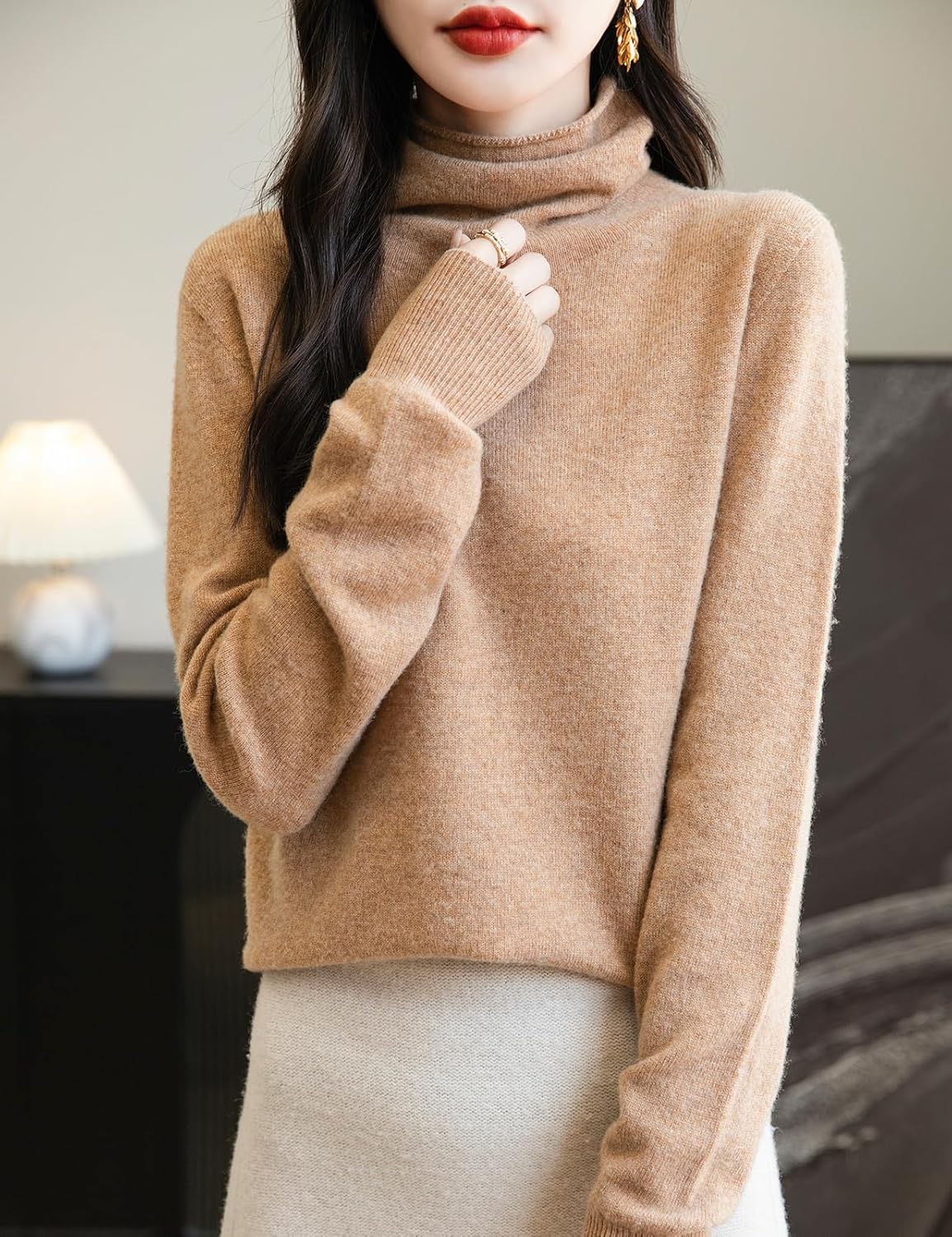 Elara Women’s Turtleneck Sweater – Merino Wool Seamless Knit for Winter Comfort