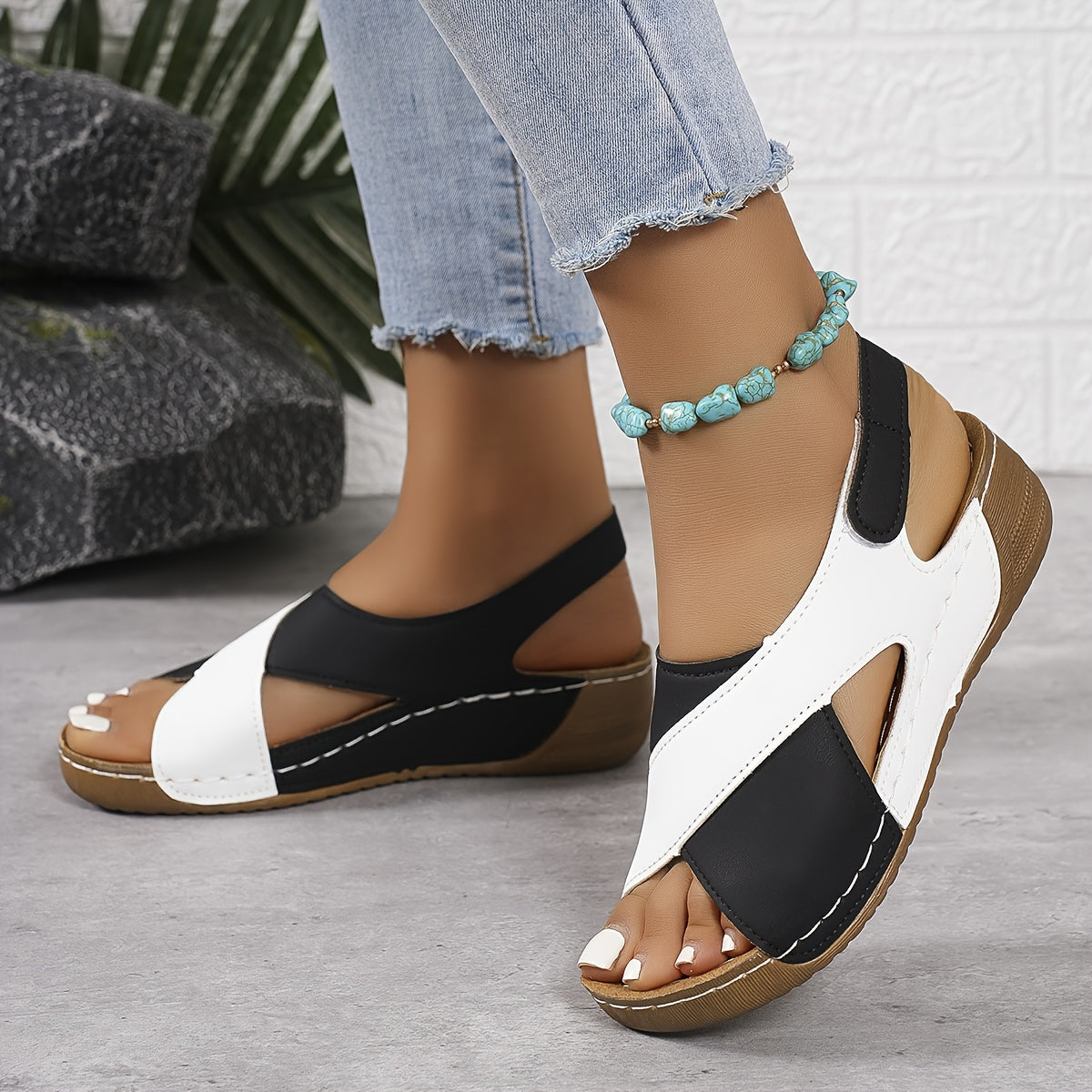 Maira Women’s Supportive Sandals – Supportive Cushion with Adjustable Straps