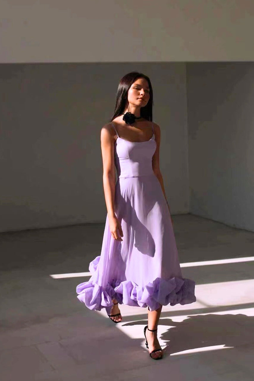 Celeste Long Sleeve Maxi Dress – Flowing Silhouette & Defined Waist for Elegant Occasions