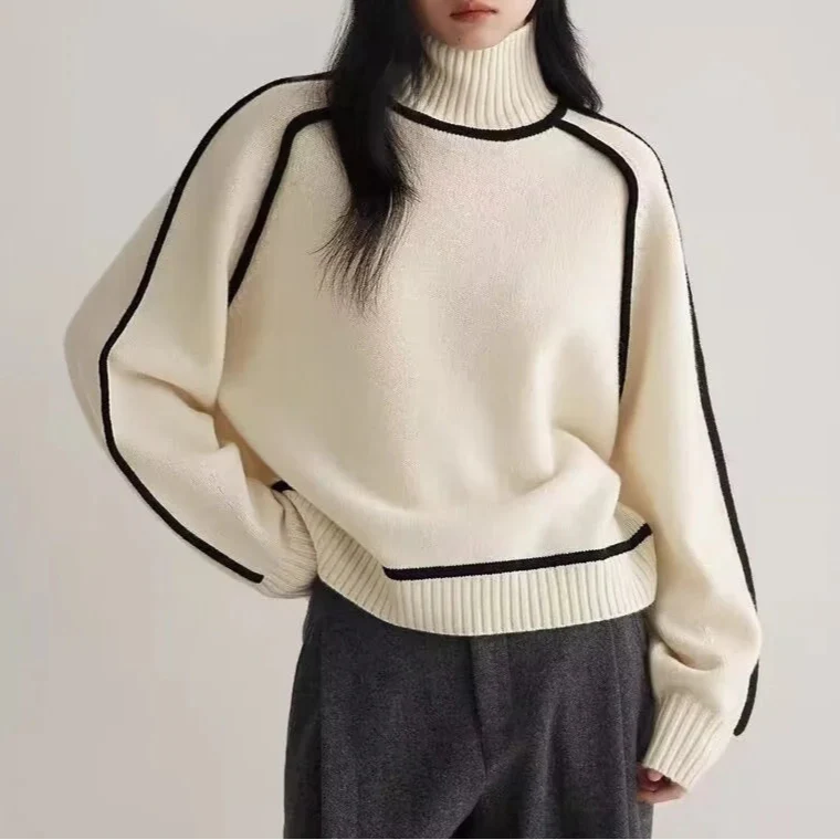 Niana Turtleneck Sweater – Contrast Stitch Knit with Relaxed Fit & Cozy Feel