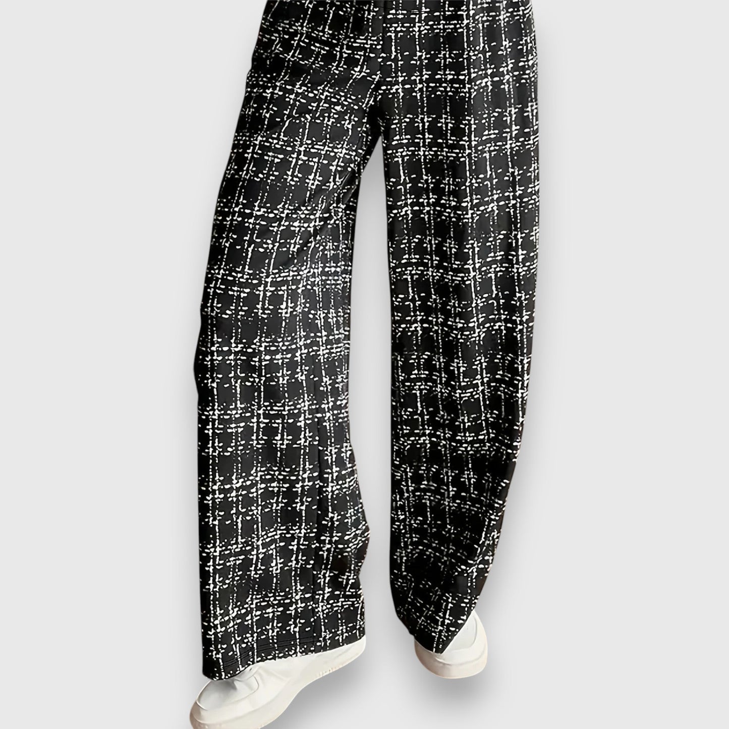 Priah Women’s Lounge Set – Checked Two-Piece with V-Neck Top & Pants