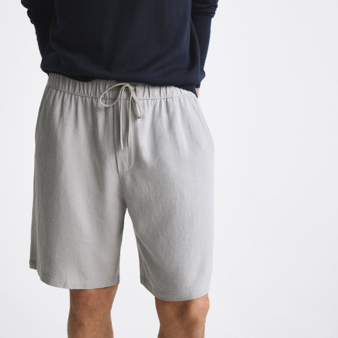 Sandro Men’s Linen Shorts – Lightweight Relaxed Fit for Summer Comfort