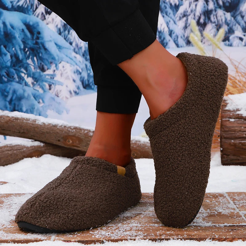 Lucien Teddy Fleece Slides – Ultra-Soft Indoor & Outdoor Slippers