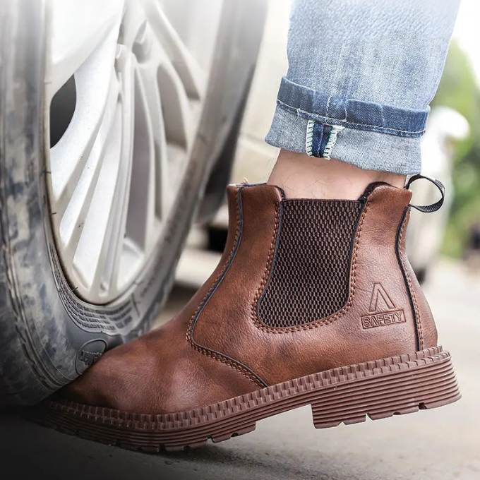 Grant Men’s Chelsea Boots – Steel Toe Leather Work Boots for Heavy-Duty Use