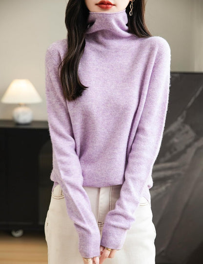 Elara Women’s Turtleneck Sweater – Merino Wool Seamless Knit for Winter Comfort