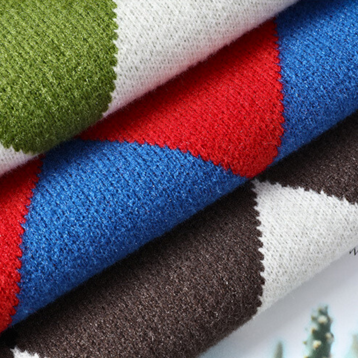 Giovanni Men’s Knit Sweater – Soft Diamond Microfiber Pullover