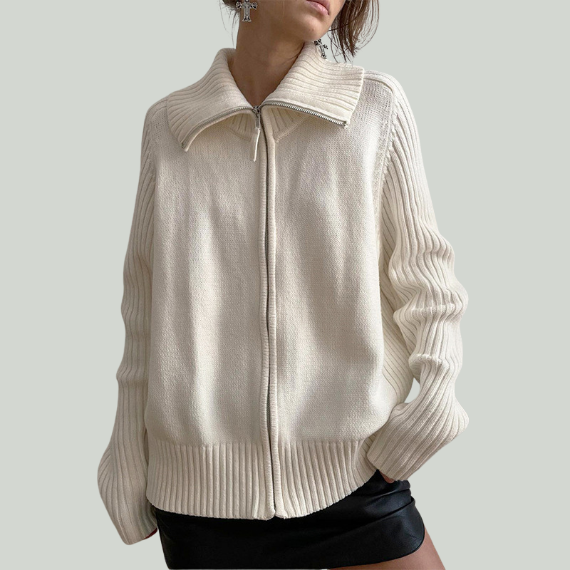 Ryza Women’s Wool Sweater – Structured Hem & Soft Sculpted Fit