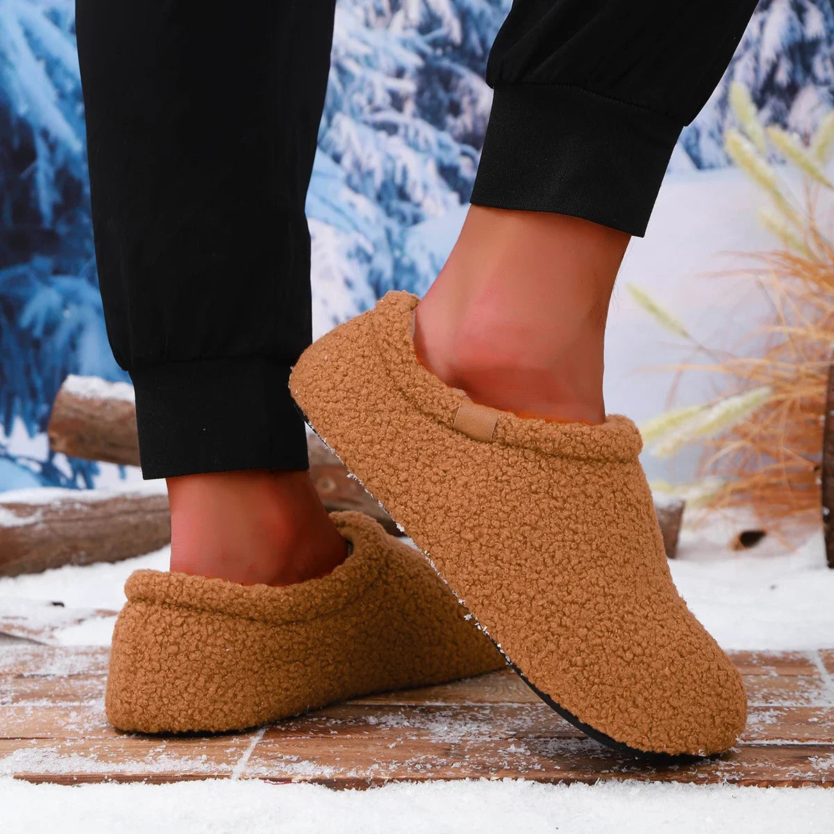 Lucien Teddy Fleece Slides – Ultra-Soft Indoor & Outdoor Slippers