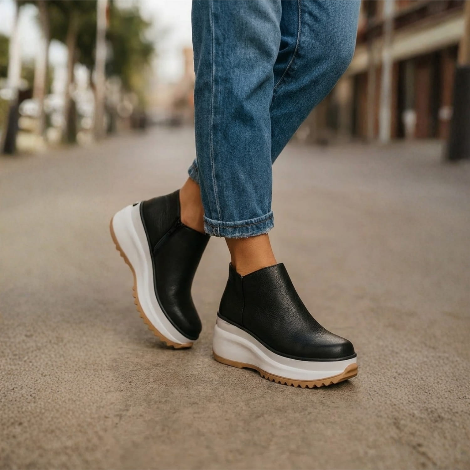 Yasmin Women’s Platform Leather Boots