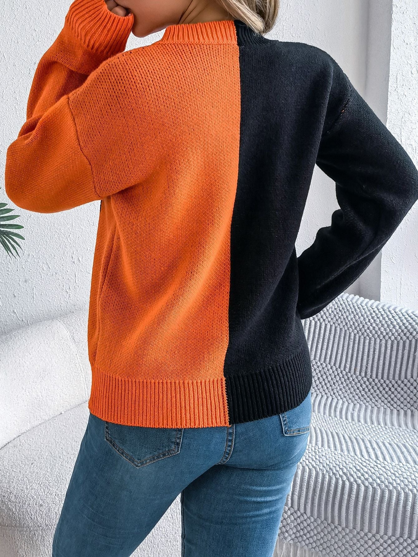 Chloe Women’s Knit Sweater – Jack-O’-Lantern Design Jumper