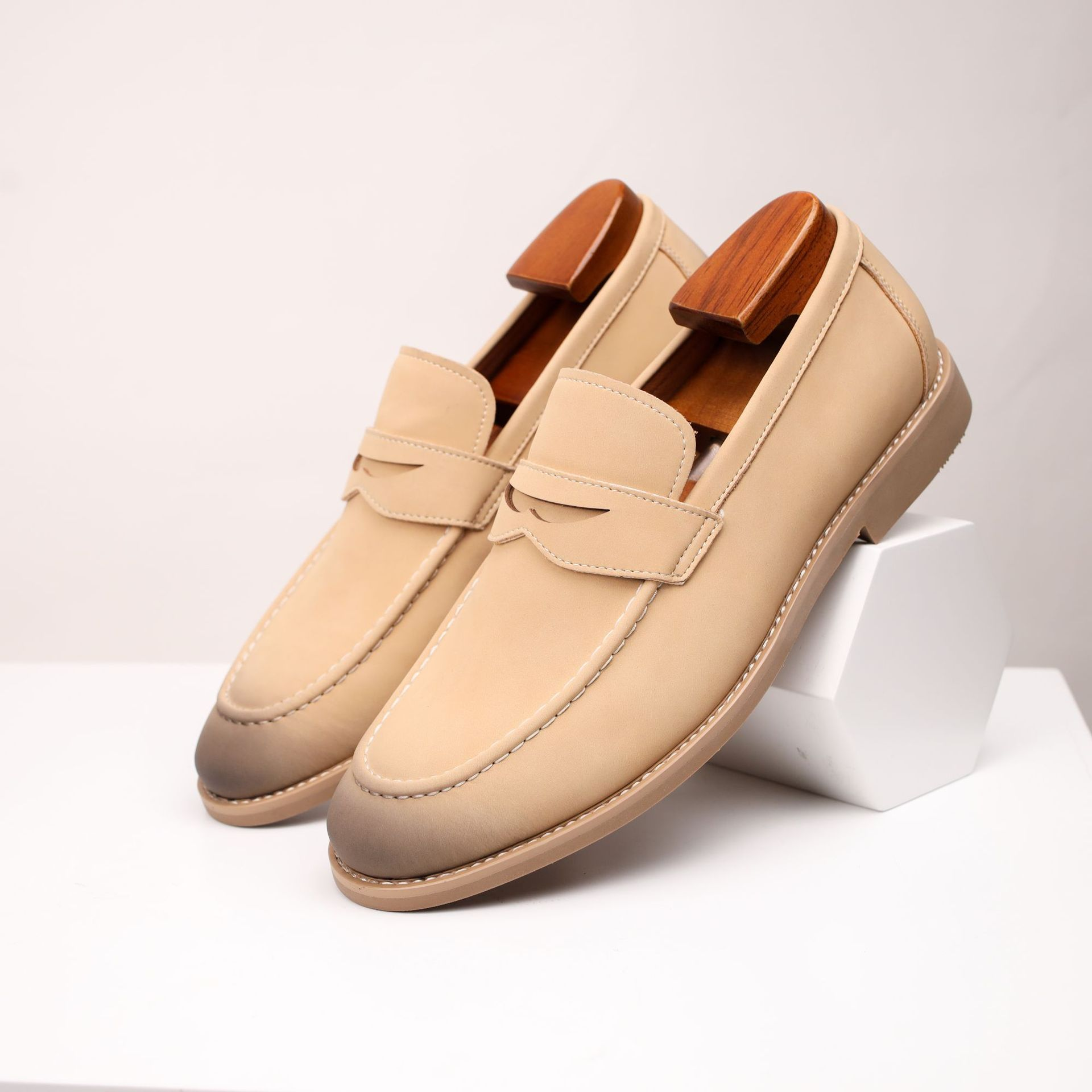 Tobias Men's Classic Leather Loafers – Soft Matte Finish & Cushioned Comfort