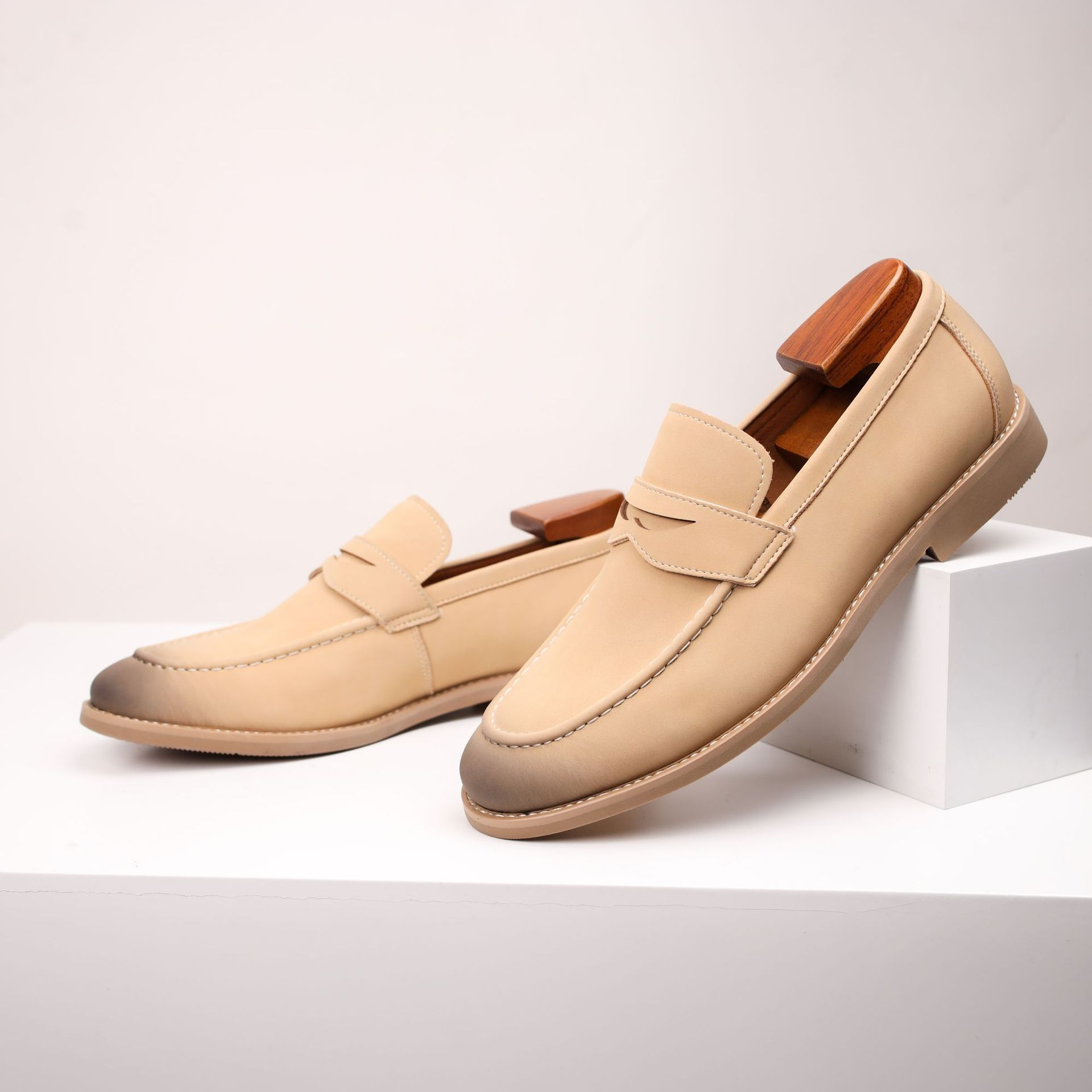 Tobias Men's Classic Leather Loafers – Soft Matte Finish & Cushioned Comfort