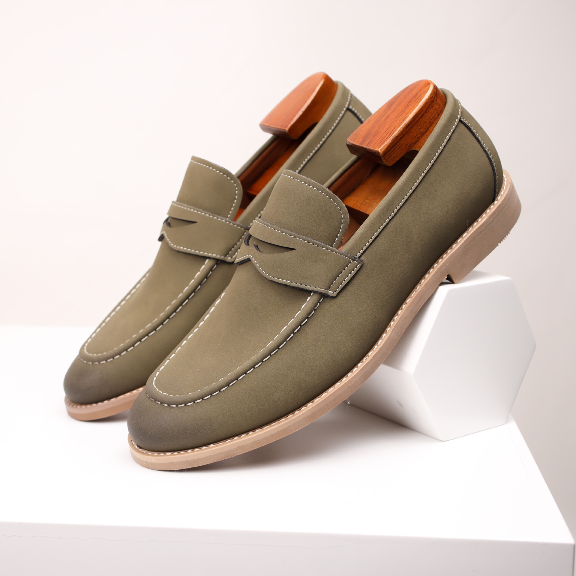 Tobias Men's Classic Leather Loafers – Soft Matte Finish & Cushioned Comfort