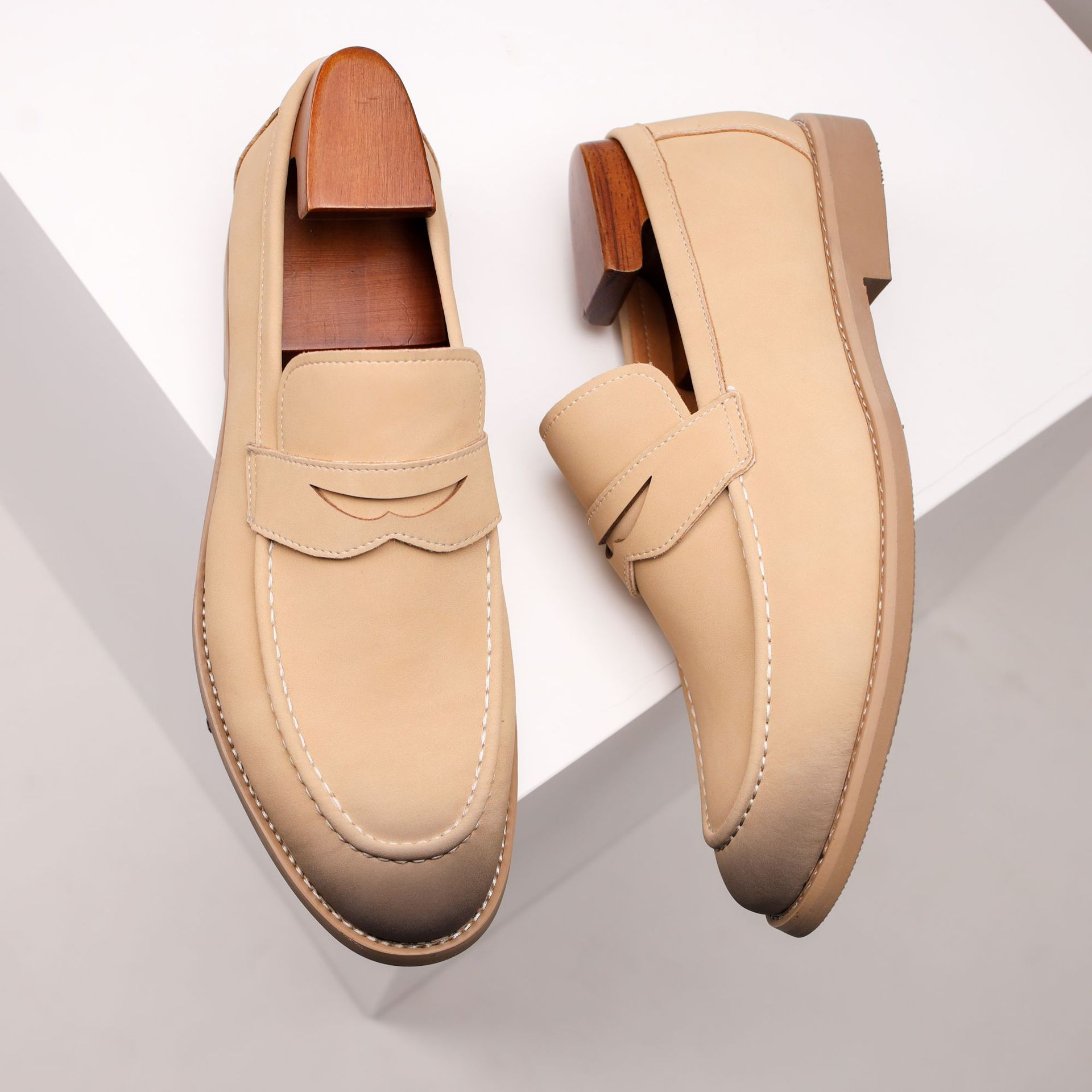 Tobias Men's Classic Leather Loafers – Soft Matte Finish & Cushioned Comfort