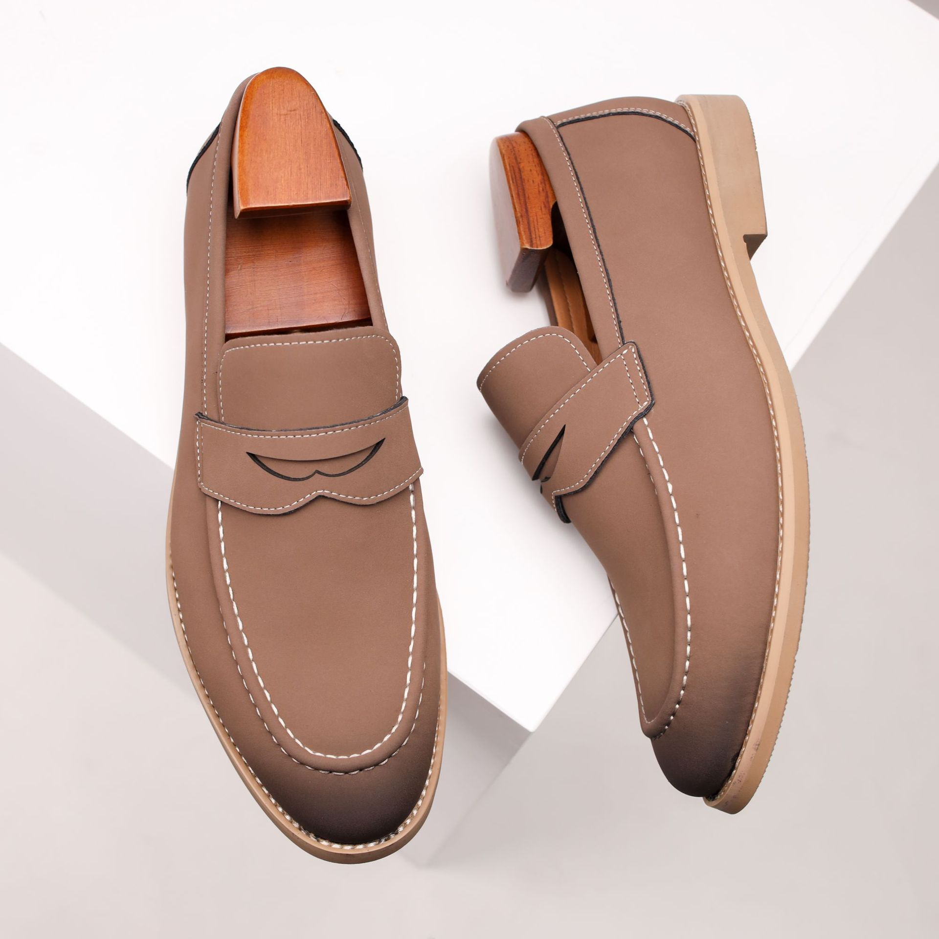 Tobias Men's Classic Leather Loafers – Soft Matte Finish & Cushioned Comfort