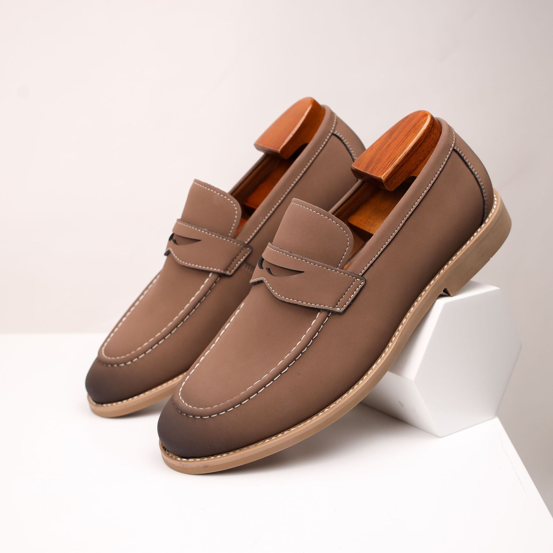 Tobias Men's Classic Leather Loafers – Soft Matte Finish & Cushioned Comfort