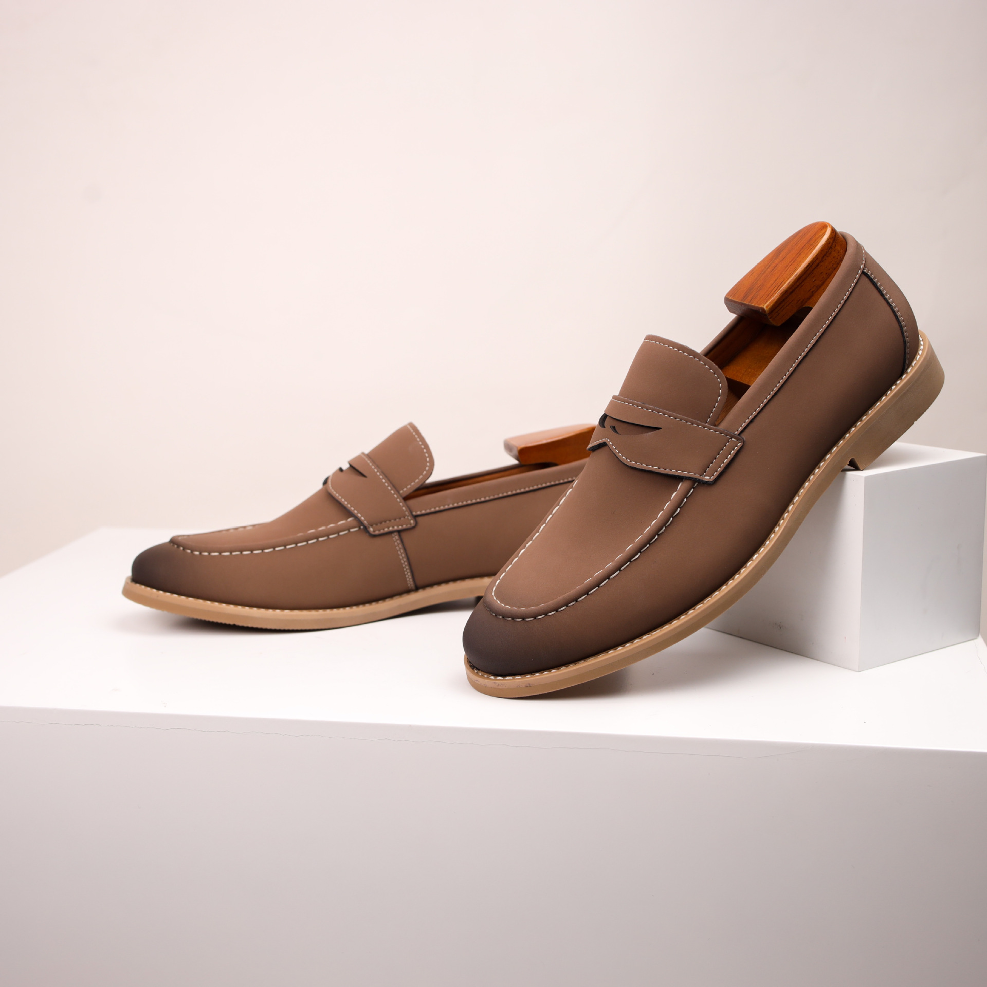 Tobias Men's Classic Leather Loafers – Soft Matte Finish & Cushioned Comfort