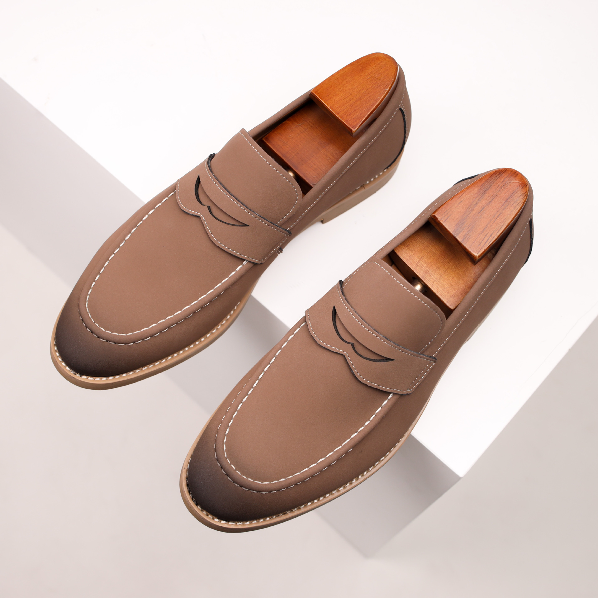 Tobias Men's Classic Leather Loafers – Soft Matte Finish & Cushioned Comfort