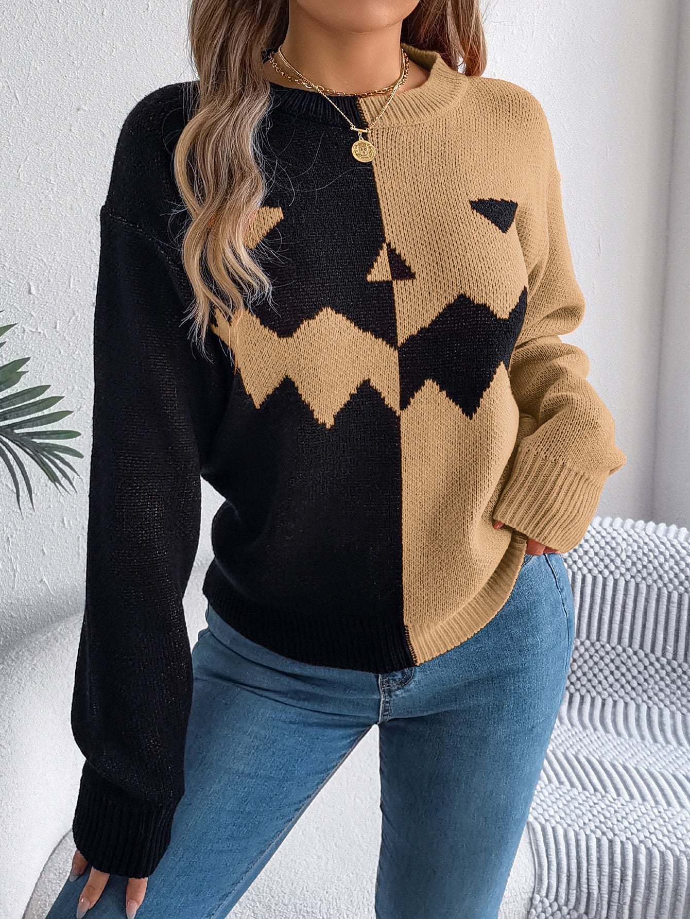 Chloe Women’s Knit Sweater – Jack-O’-Lantern Design Jumper