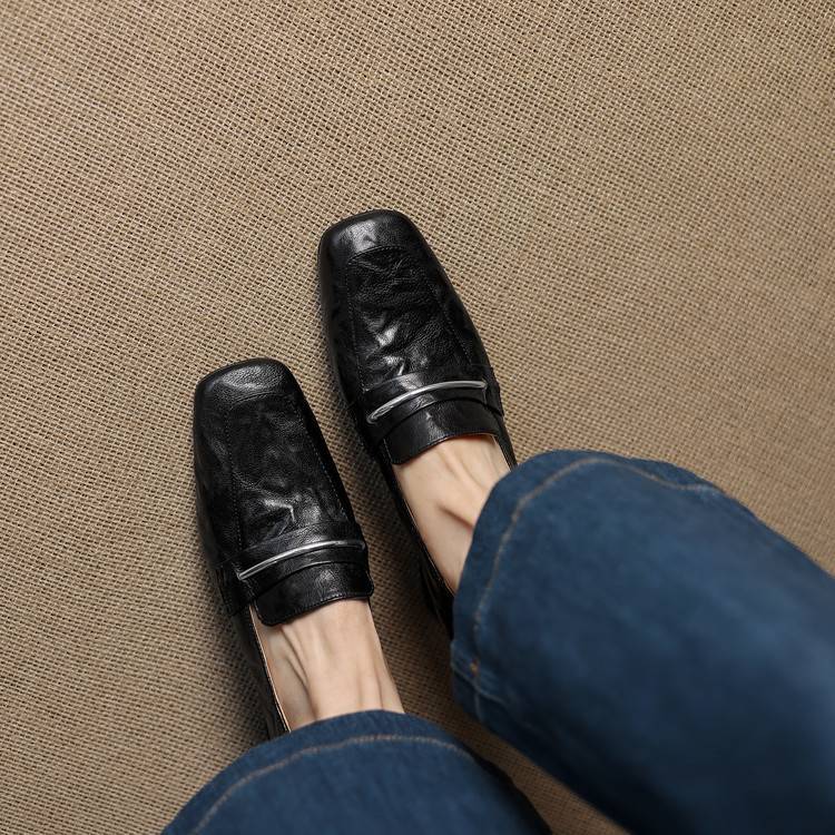 Diana Women’s Leather Heels – Mid Block Loafers
