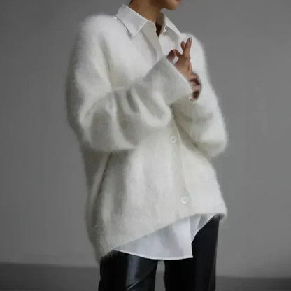Elara Cashmere Sweater – Luxuriously Soft Knit with Timeless Silhouette
