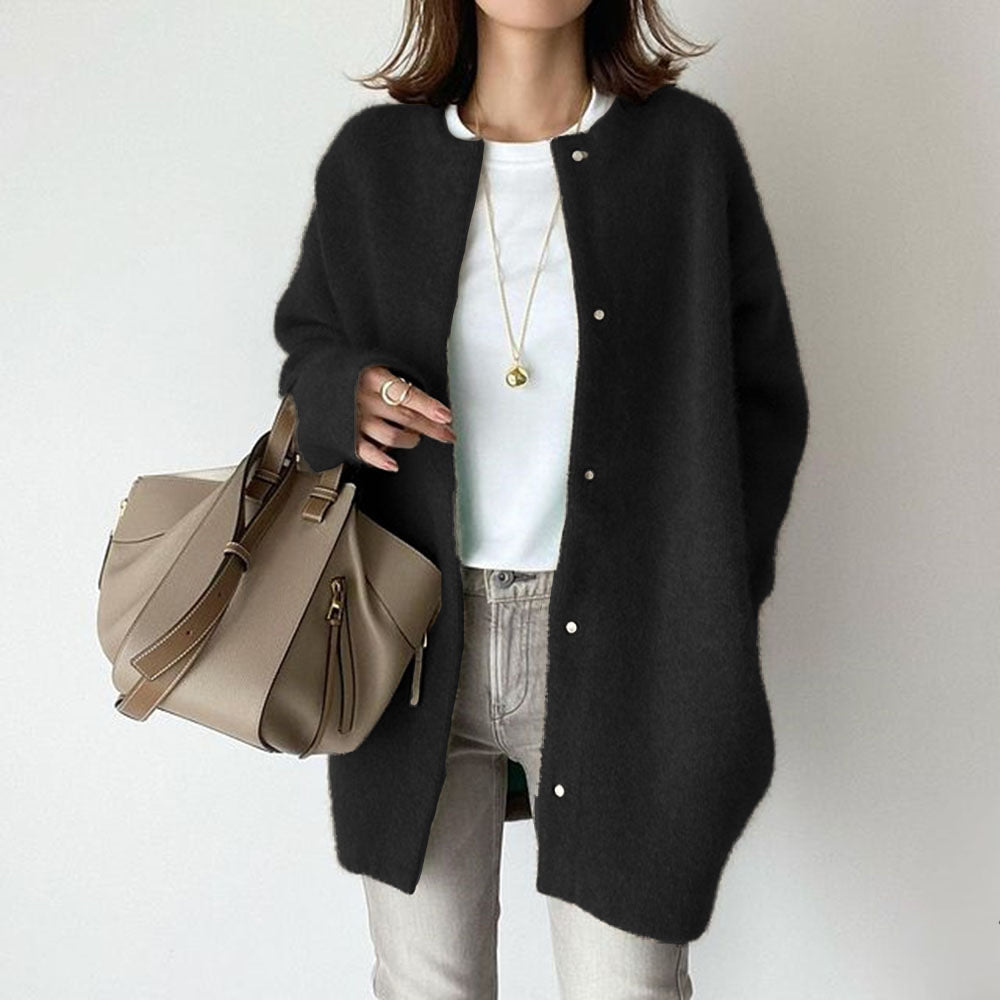 Amelia Women’s Wool Cardigan – Relaxed Fit & Handy Pockets