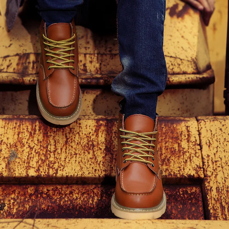 Hugo Men’s Leather Winter Boots – Cowhide with Fur Lining