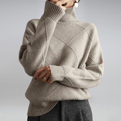 Nina Cashmere Turtleneck Sweater – Luxuriously Soft & Relaxed Fit for Winter