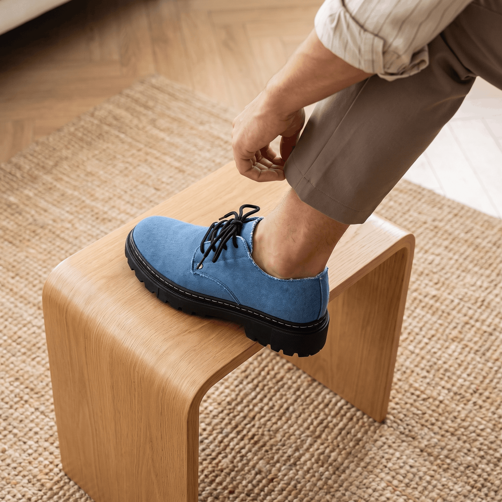 Giovanni Denim Frayed-Edge Shoes – Cushioned Lace-Up Footwear