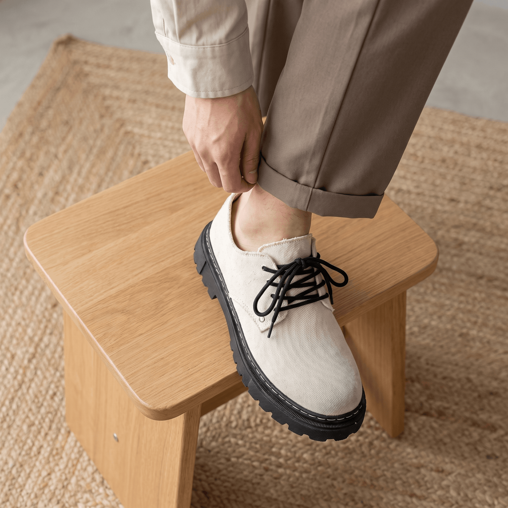 Giovanni Denim Frayed-Edge Shoes – Cushioned Lace-Up Footwear