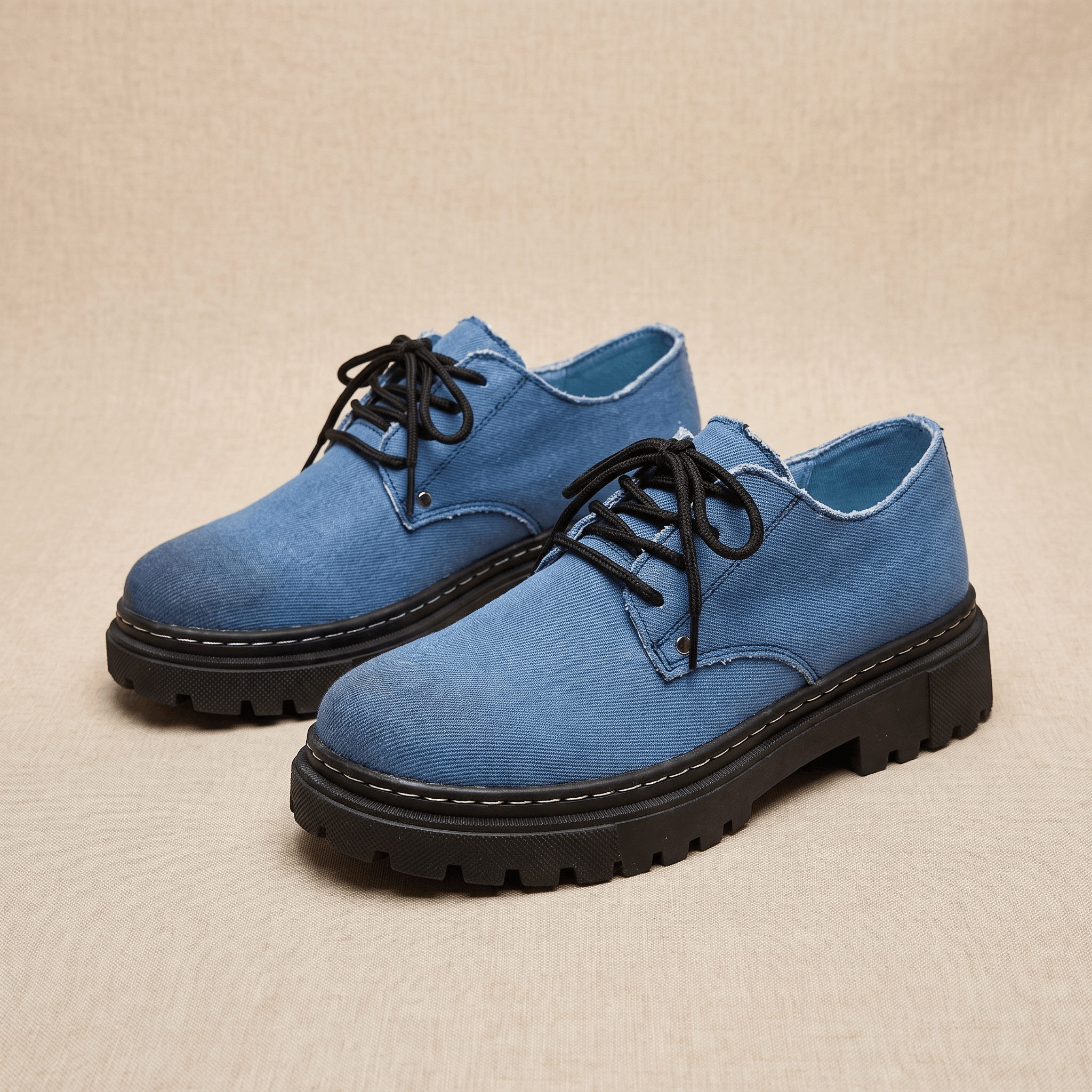 Giovanni Denim Frayed-Edge Shoes – Cushioned Lace-Up Footwear