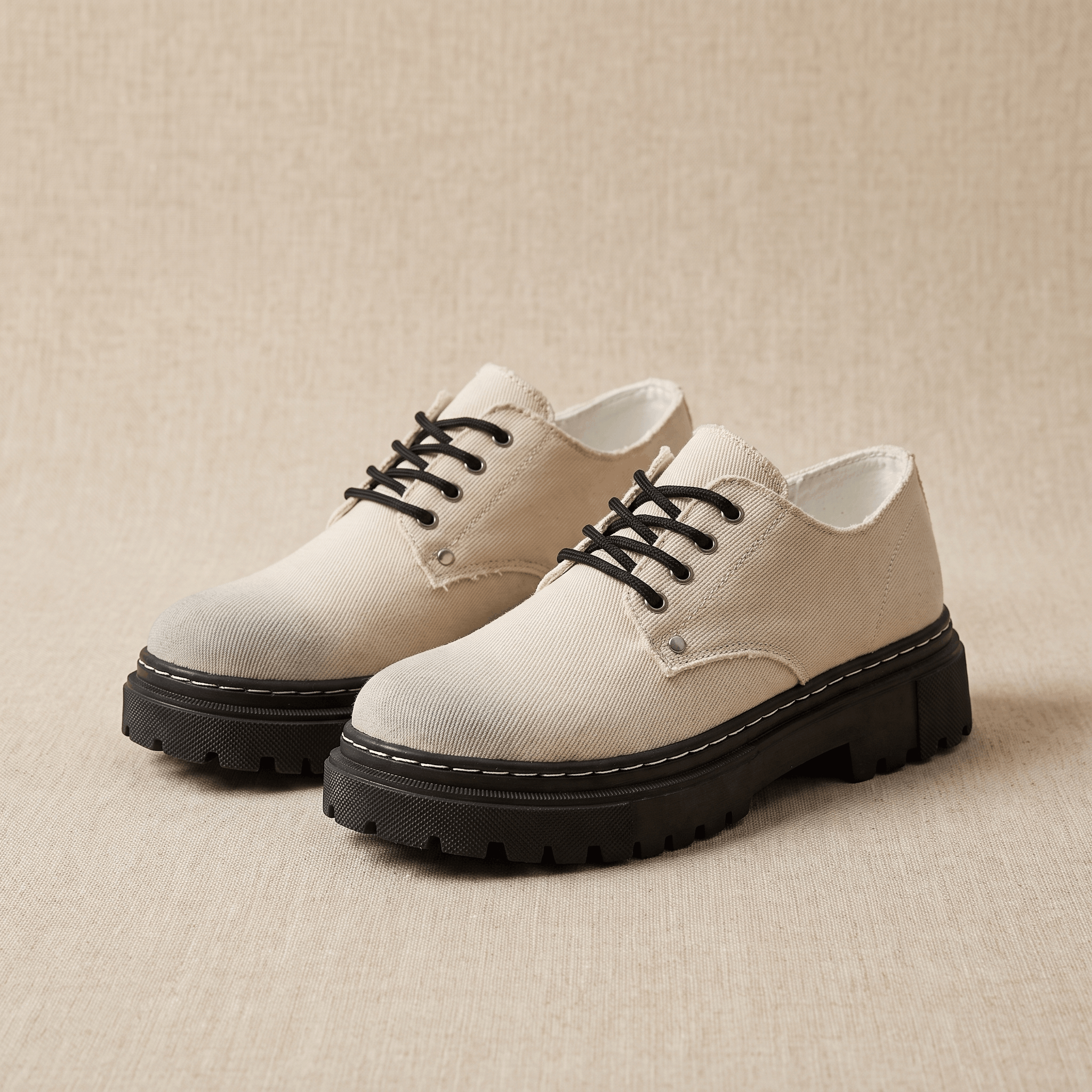 Giovanni Denim Frayed-Edge Shoes – Cushioned Lace-Up Footwear