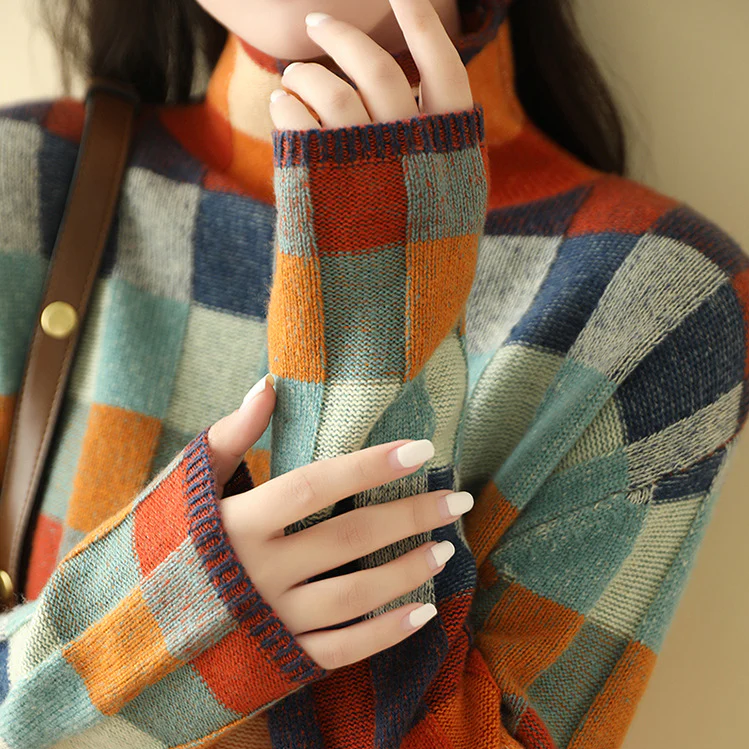 Amélie Women’s Sweater – Turtleneck Pullover with Mélange Patchwork Design