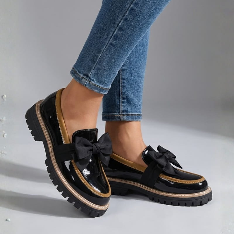 Sandy Women’s Bowknot Leather Loafers