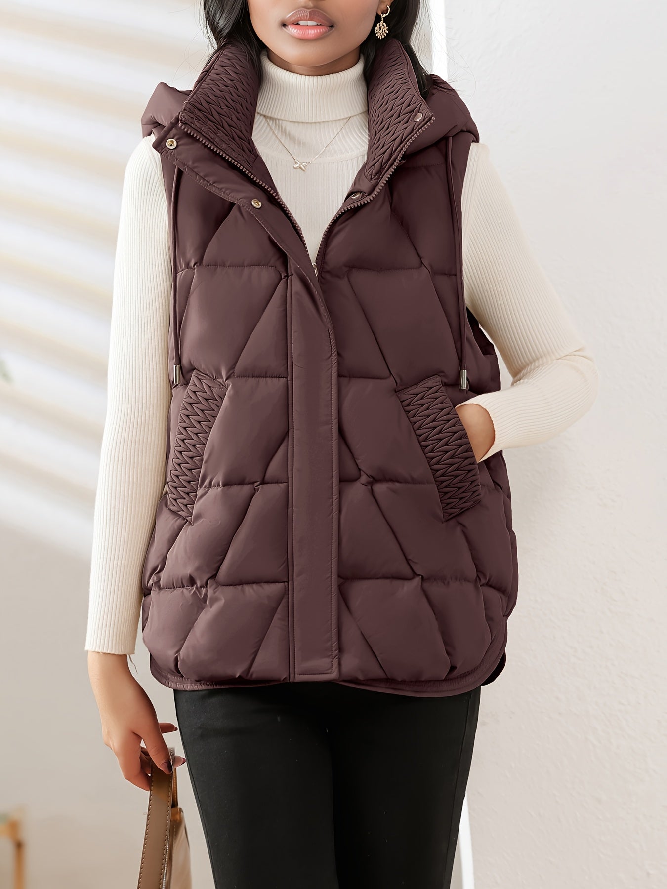 Reyna Women's Quilted Puffer Gilet – Soft-Touch Viscose with Detachable Hood