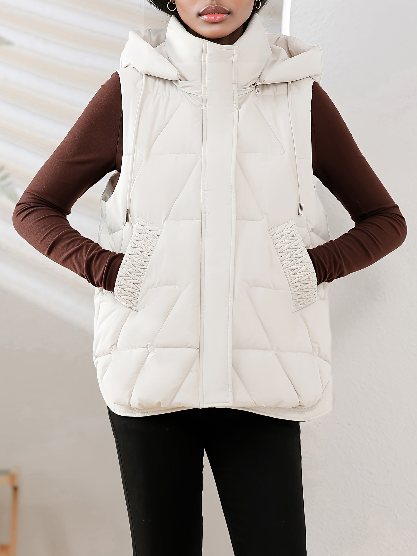 Reyna Women's Quilted Puffer Gilet – Soft-Touch Viscose with Detachable Hood
