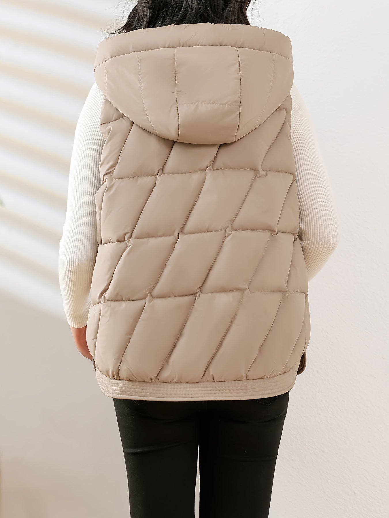 Reyna Women's Quilted Puffer Gilet – Soft-Touch Viscose with Detachable Hood