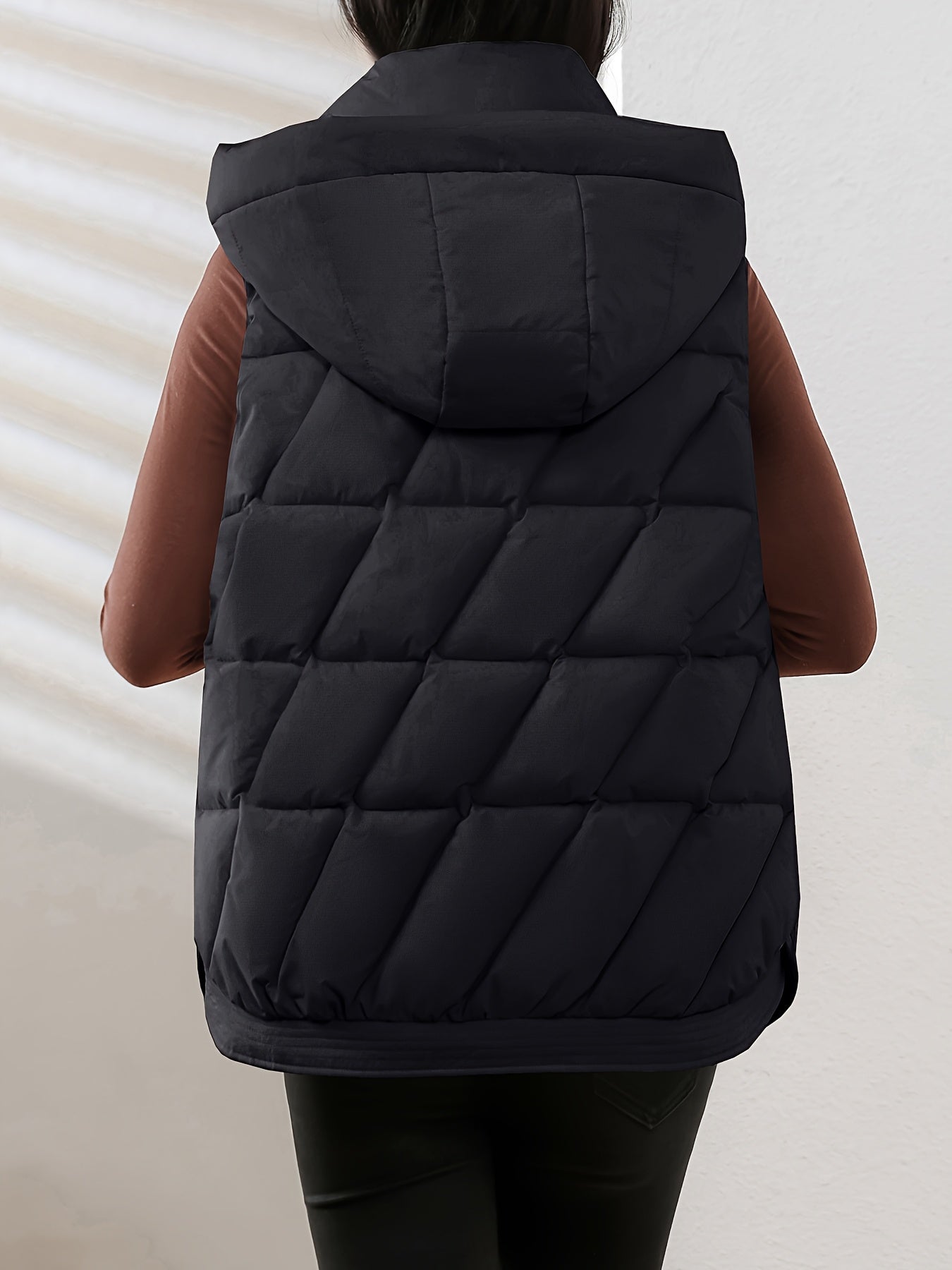 Reyna Women's Quilted Puffer Gilet – Soft-Touch Viscose with Detachable Hood