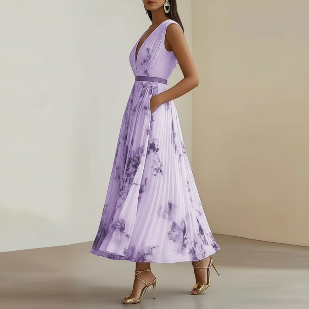 Isabella Pleated Floral Maxi Dress – V-Neck Elegant Occasion Style