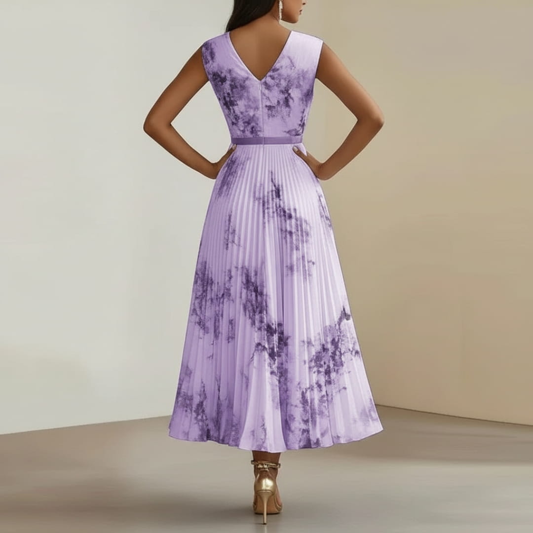 Isabella Pleated Floral Maxi Dress – V-Neck Elegant Occasion Style