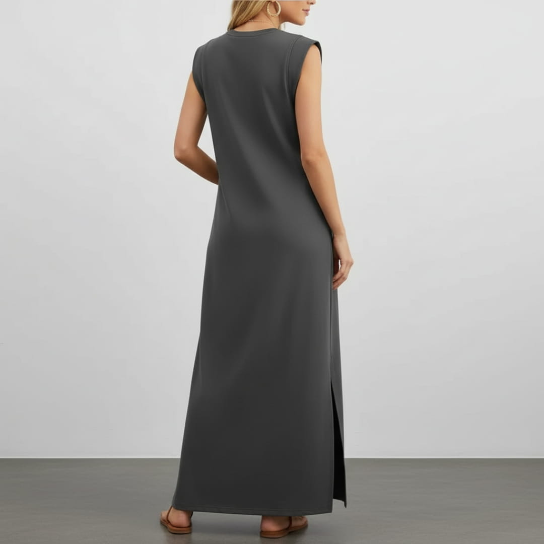 Leona Sleeveless Maxi Dress – Wrinkle-Resistant with Pockets & Side Slit