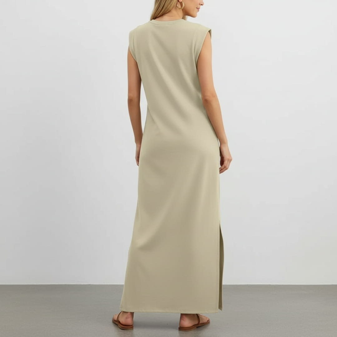 Leona Sleeveless Maxi Dress – Wrinkle-Resistant with Pockets & Side Slit